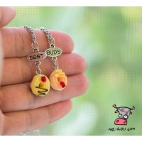 Кулон для друзей "Best Buds. Мини пончики с клубникой". Цена за набор